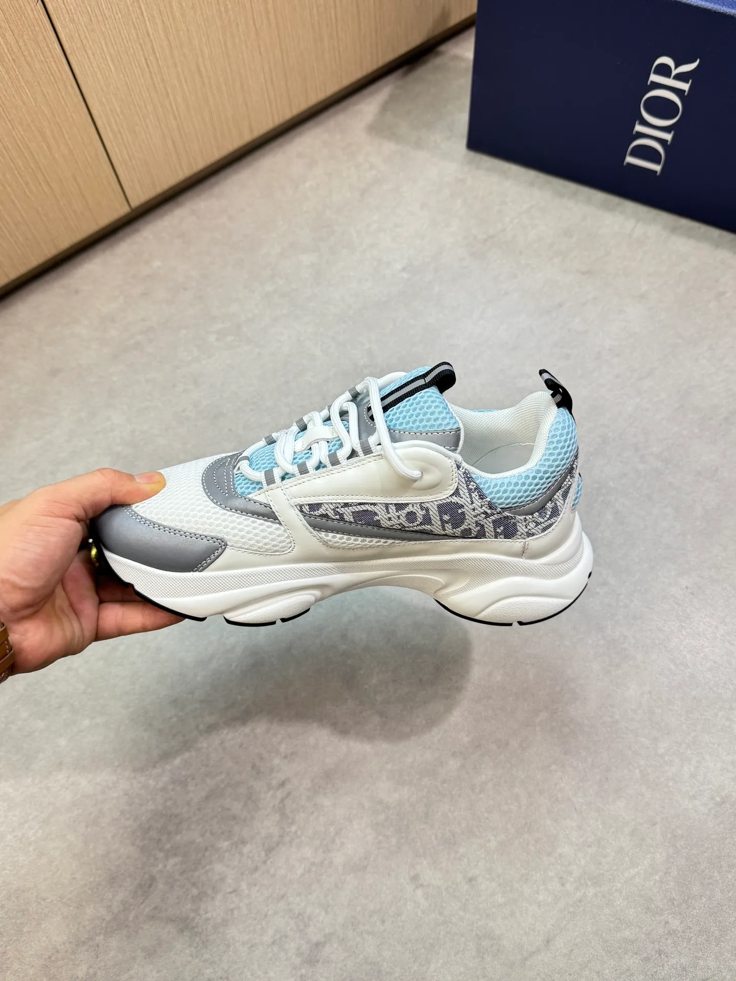 Factory price: 460💰[Dior] Dior - high-end quality original order 🔍🔍🔍 casual sports shoes - upper: 🔝 stone pattern calfskin, high silk mesh canvas, brand totem cloth, tongue and heel; reflective brand webbing - lining: brand canvas - original: ultra-light T men's shoes 💰U foam rubber; two-color molded outsole -Ultra-high quality control·Fine workmanship: highlighted (high-end·nobility·grade) -Size: 39-44 (38, 45, 46, 47, can be customized)·D9285